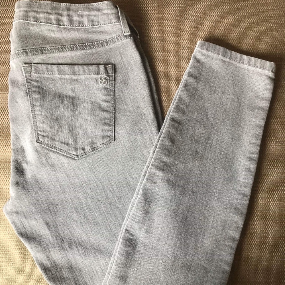 Jessica Simpson Kiss Me gray super skinny jeans
